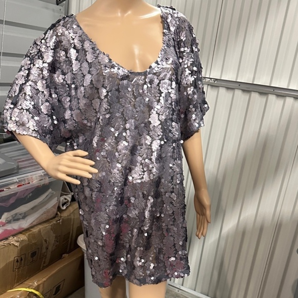 Free People oversized Silver Sequin evening scoop neck  Blouse size medium